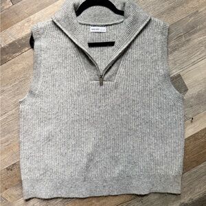 Nine West Heather Gray Zip-Up Sweater Vest